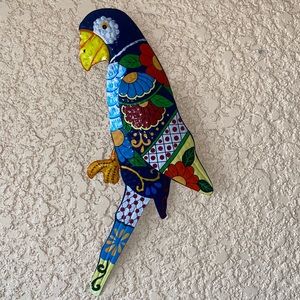Metal parrot wall decor colorful lanai/patio 17 x 7 tropical bird 🦜 gorgeous